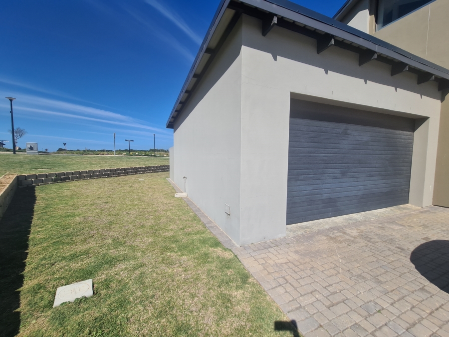 3 Bedroom Property for Sale in Hartland Lifestyle Estate Western Cape
